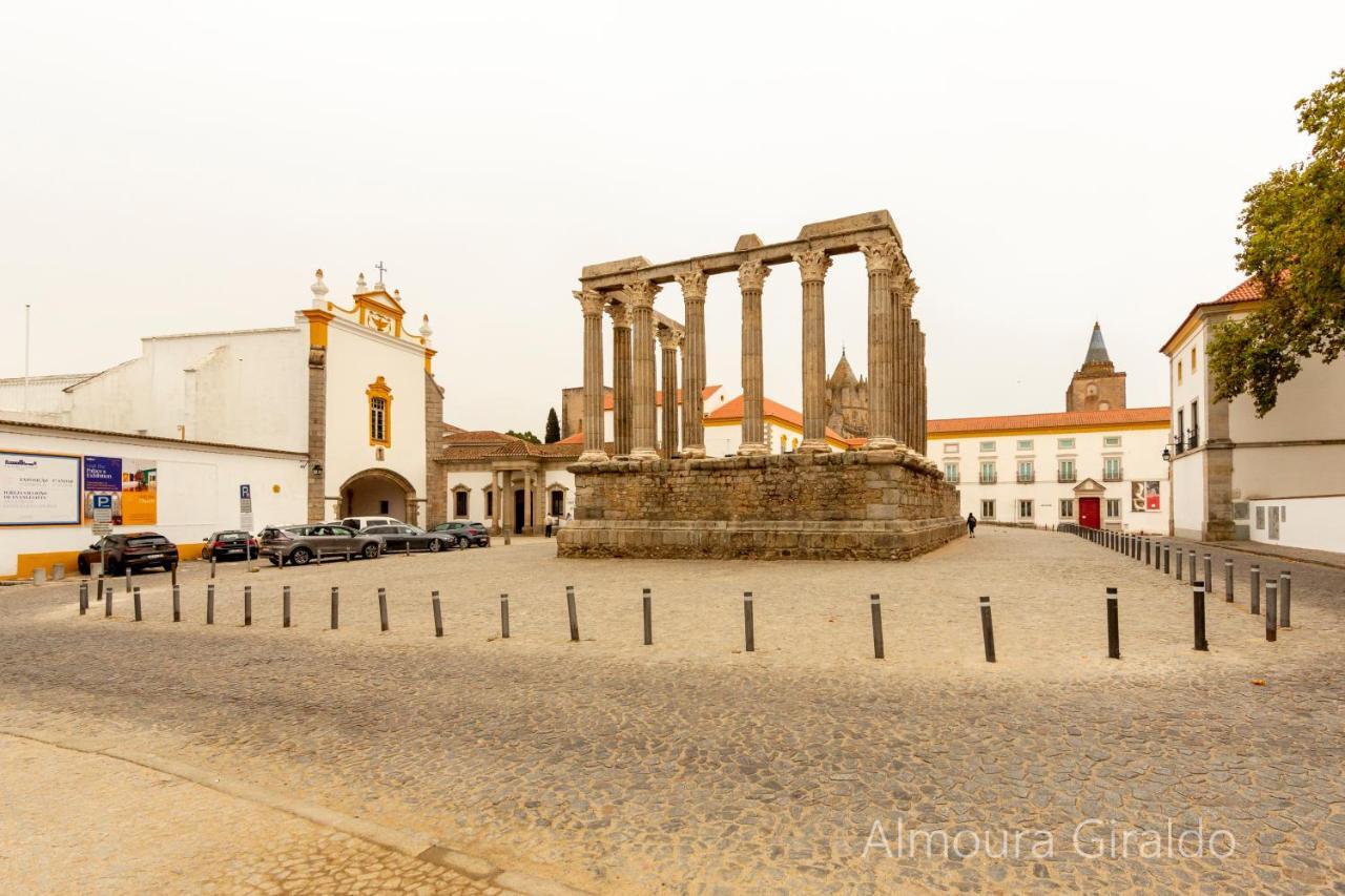 דירות אבורה Almoura Giraldo Centro Historico מראה חיצוני תמונה